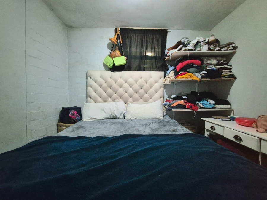 1 Bedroom Property for Sale in Wynberg Western Cape